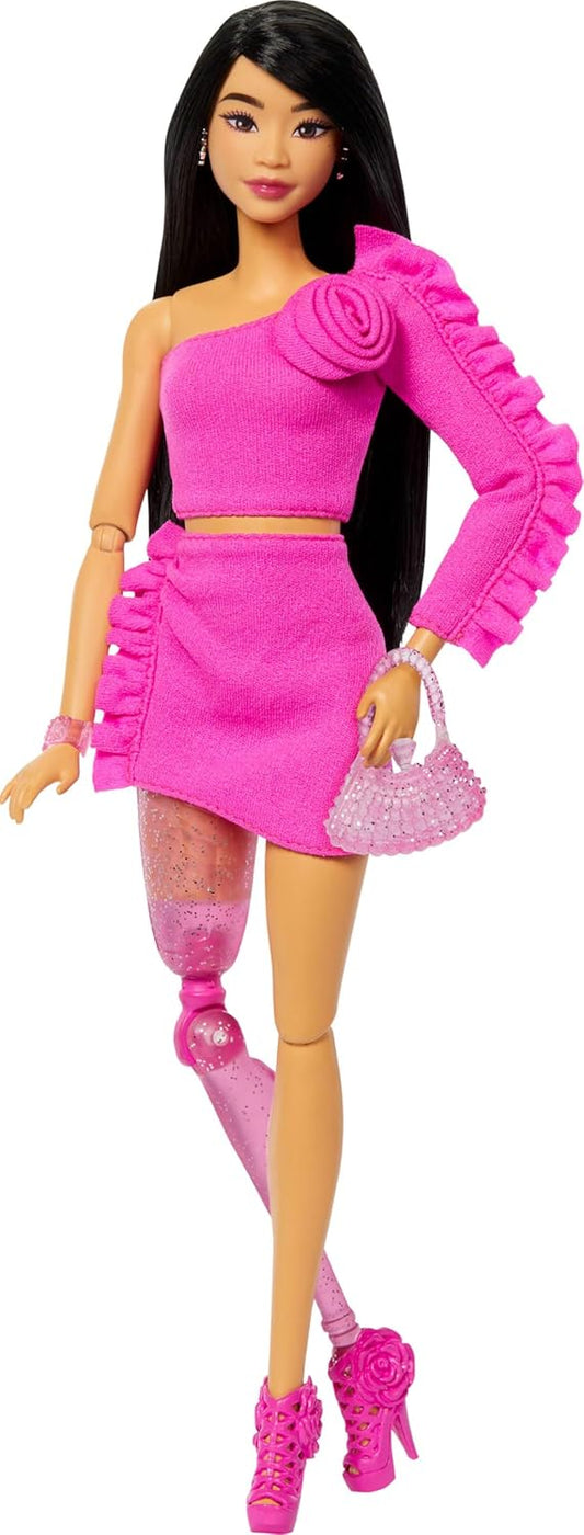 Barbie® #Barbiecore Deluxe Fashionistas - Prosthetic leg