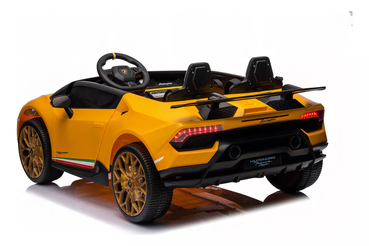 Lamborghini Huracan Performante Spyder Licensed R/C Ride on Car- 12V7AH*1 battery- 550#(45W)*2 motors | سيارة كهربائية للأطفال بترخيص لامبورغيني هوراكان بيرفورمانتي سبايدر وتعمل بالتحكم عن بعد - بطارية 12 فولت 7 أمبير ×1 - محركات 550# (45 واط) ×2