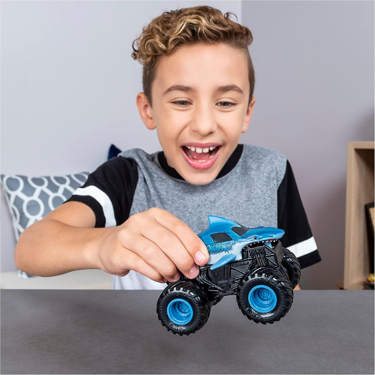 Monster Jam 1:43 Vehicles Asst.