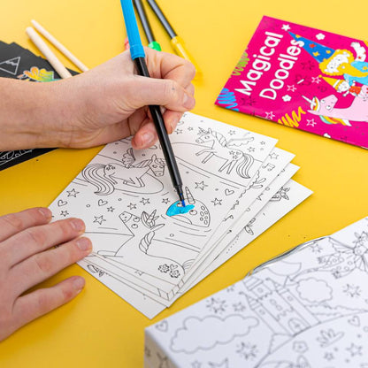 Colour-In Carry Case: Scratch Art Activity Case