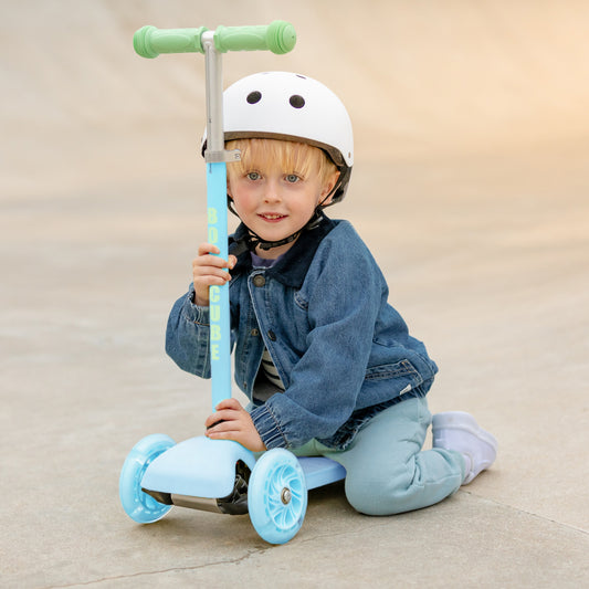 Bold Cube- Three Wheel Scooter Teeny - Blue - Age 3-6 | بولدكيوب - سكوتر صغير - ثلاث عجلات - أزرق - العمر 3-6