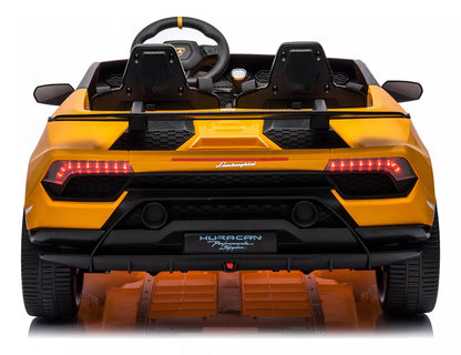 Lamborghini Huracan Performante Spyder Licensed R/C Ride on Car- 12V7AH*1 battery- 550#(45W)*2 motors | سيارة كهربائية للأطفال بترخيص لامبورغيني هوراكان بيرفورمانتي سبايدر وتعمل بالتحكم عن بعد - بطارية 12 فولت 7 أمبير ×1 - محركات 550# (45 واط) ×2